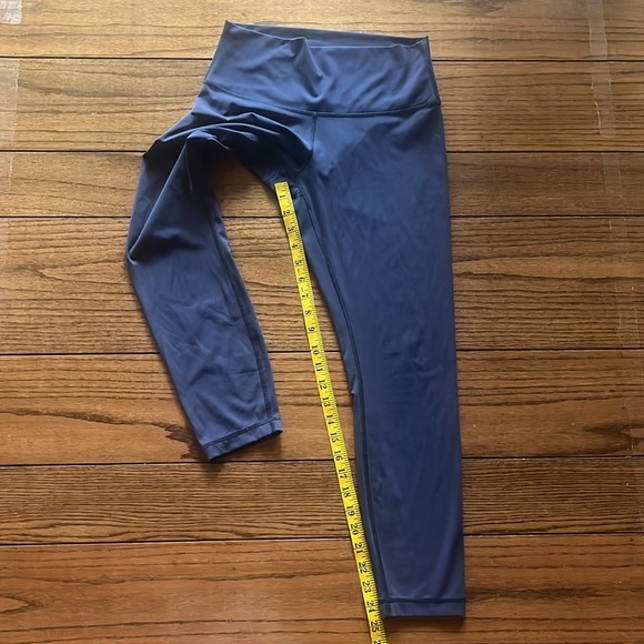 Lululemon Aligen Mid Rise Pants - Picture 4 of 10